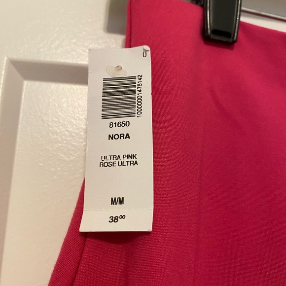 Aritzia Sunday’s Best Nora Pink Skirt - Picture 3 of 4